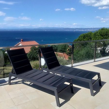 Apartmaji Palea Izola Bagian luar foto