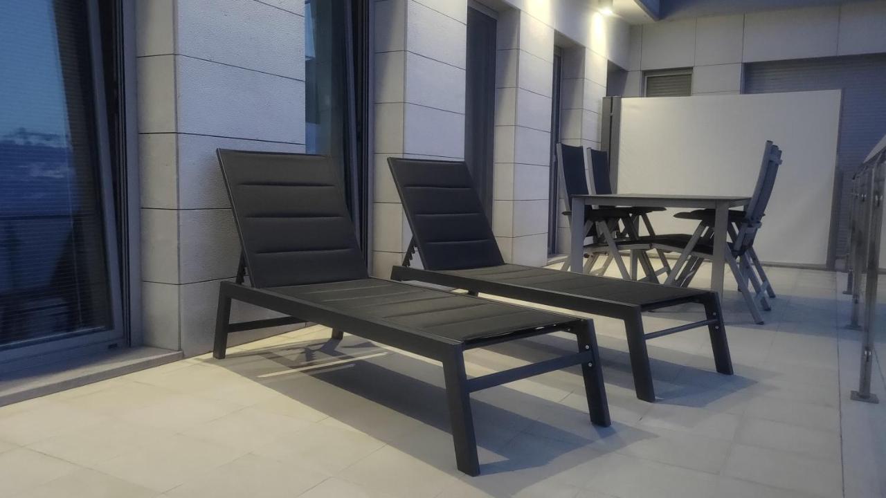 Apartmaji Palea Izola Bagian luar foto